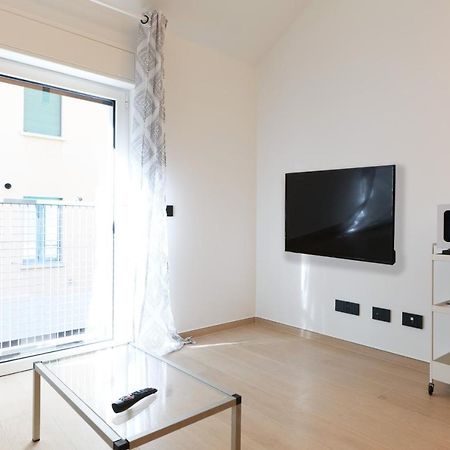 Mila Apartments Cavalcabo Милан Экстерьер фото