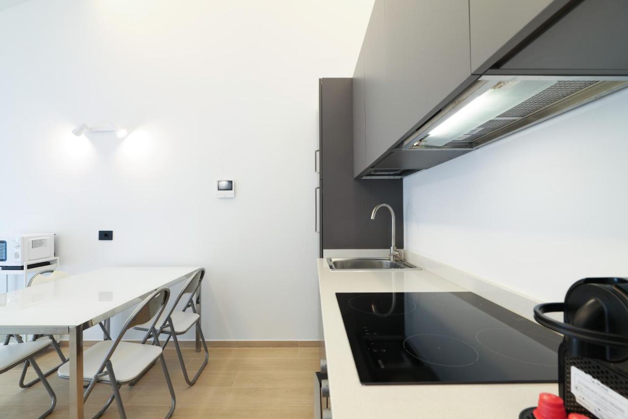 Mila Apartments Cavalcabo Милан Экстерьер фото