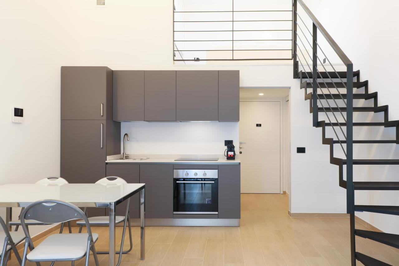 Mila Apartments Cavalcabo Милан Экстерьер фото